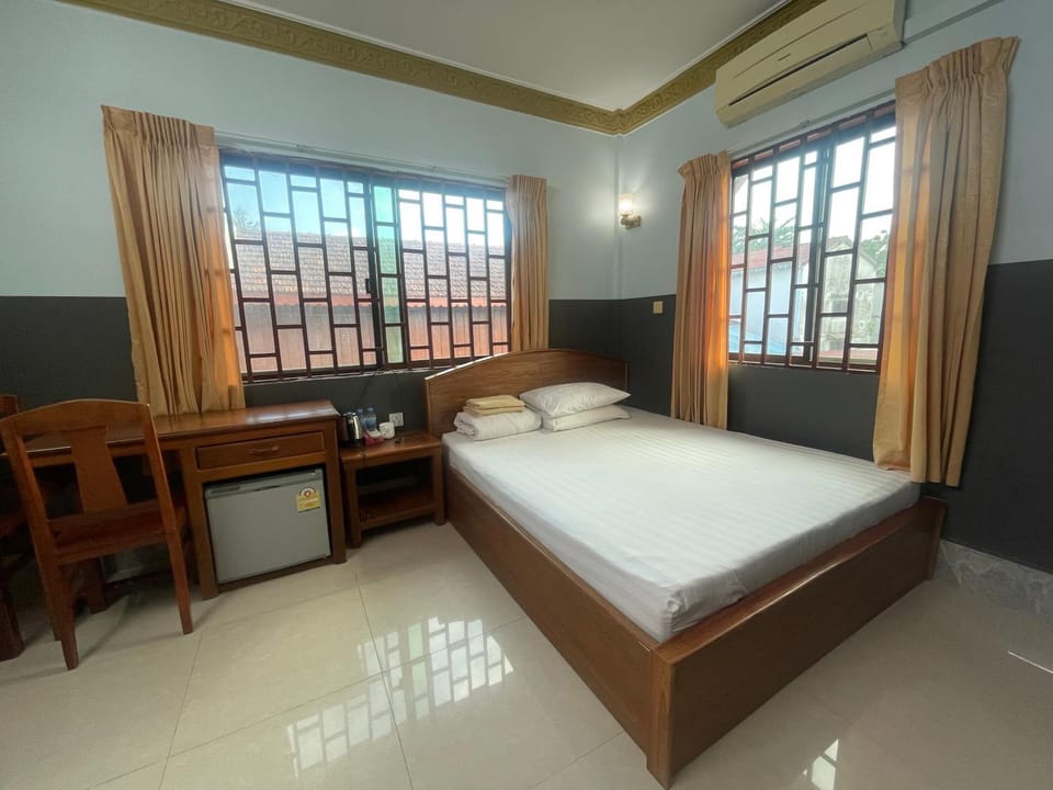 Apsara Guest House Kampot City Bed and Breakfast in Cambodia