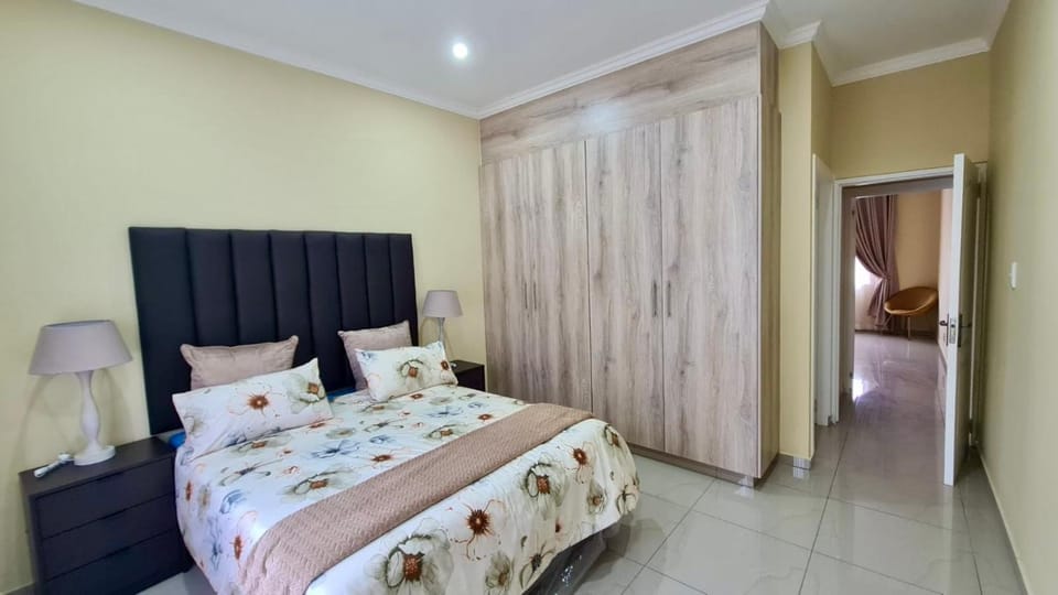 Six64 on Kingsway A4 Apartment Apartment in KwaZulu-Natal