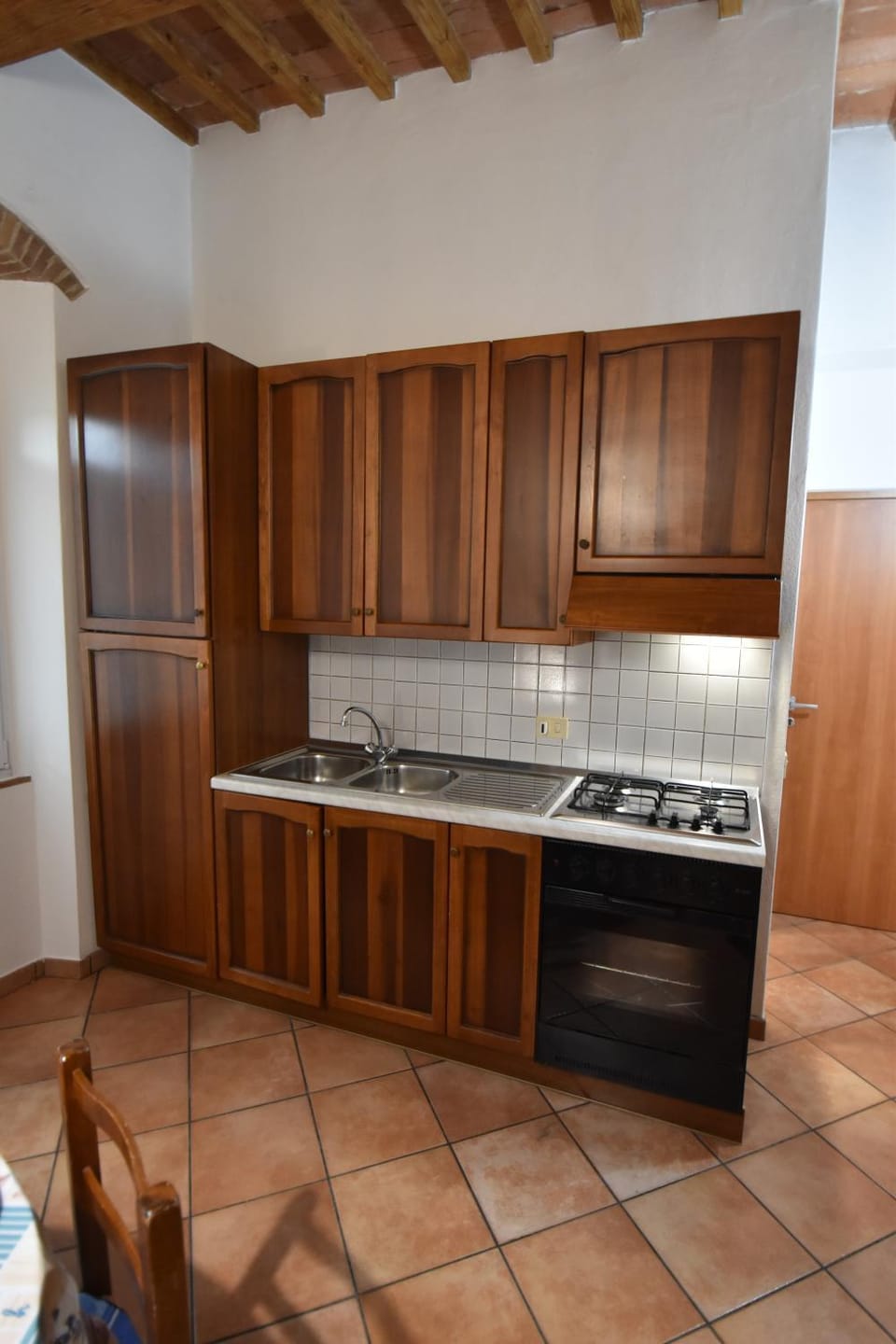 Kitchen or kitchenette, pet friendly, stove