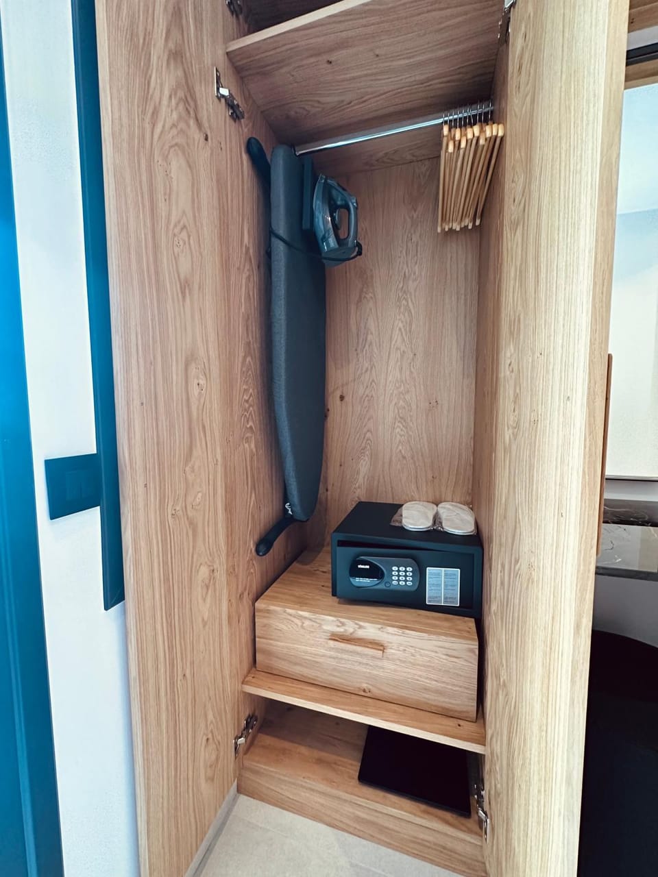 furniture, safe, wardrobe