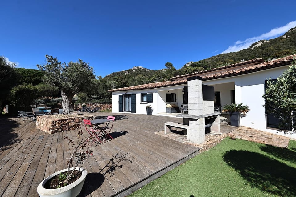 Patio, Natural landscape, BBQ facilities, Garden, View (from property/room), Garden view, Mountain view