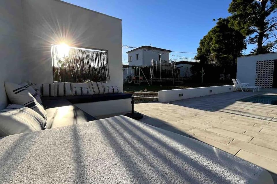 Patio, Pool view, Swimming pool