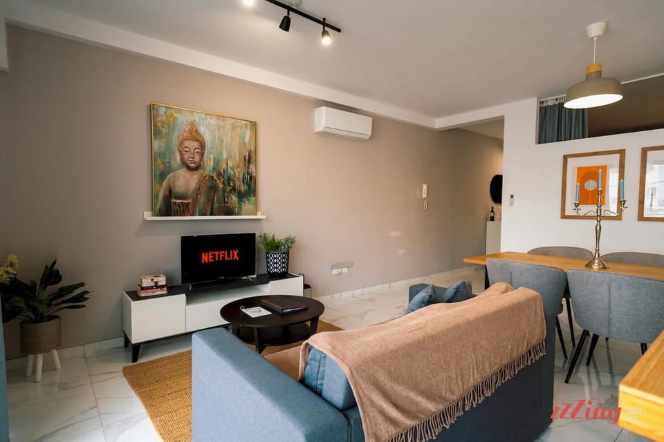 TV and multimedia, Living room, air conditioner