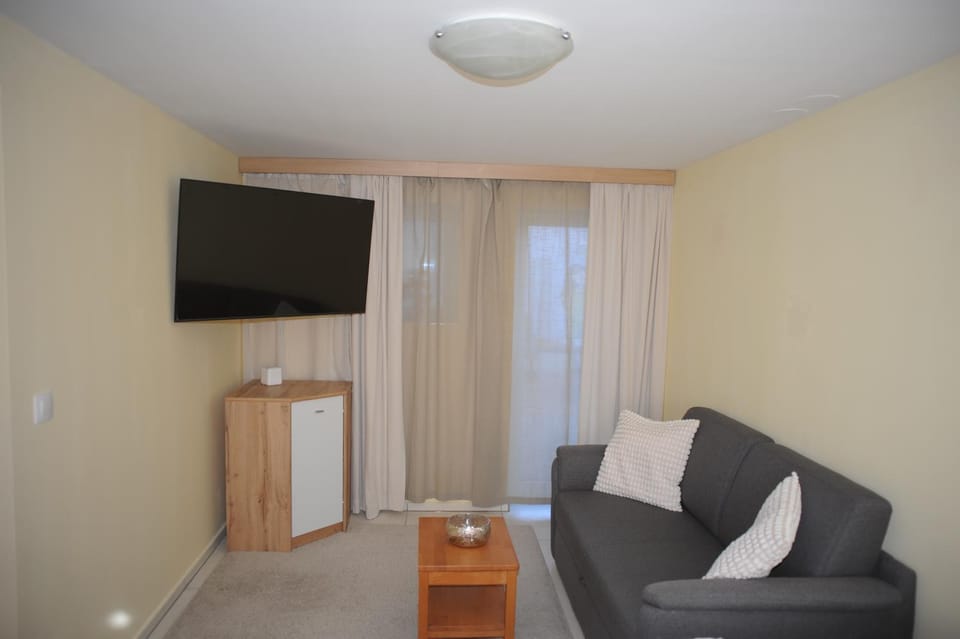 Living room, Bedroom