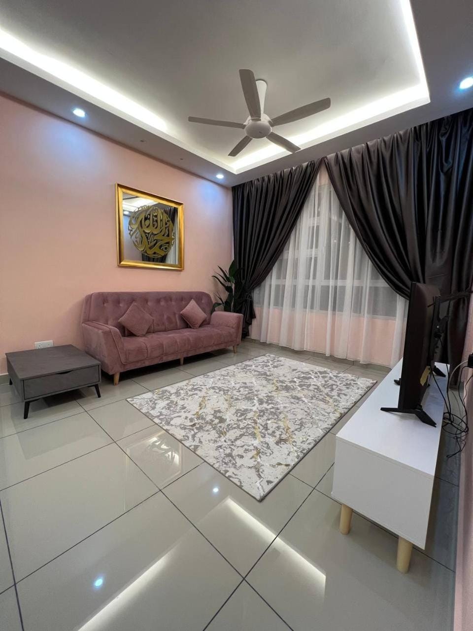 Living room, Photo of the whole room, Seating area