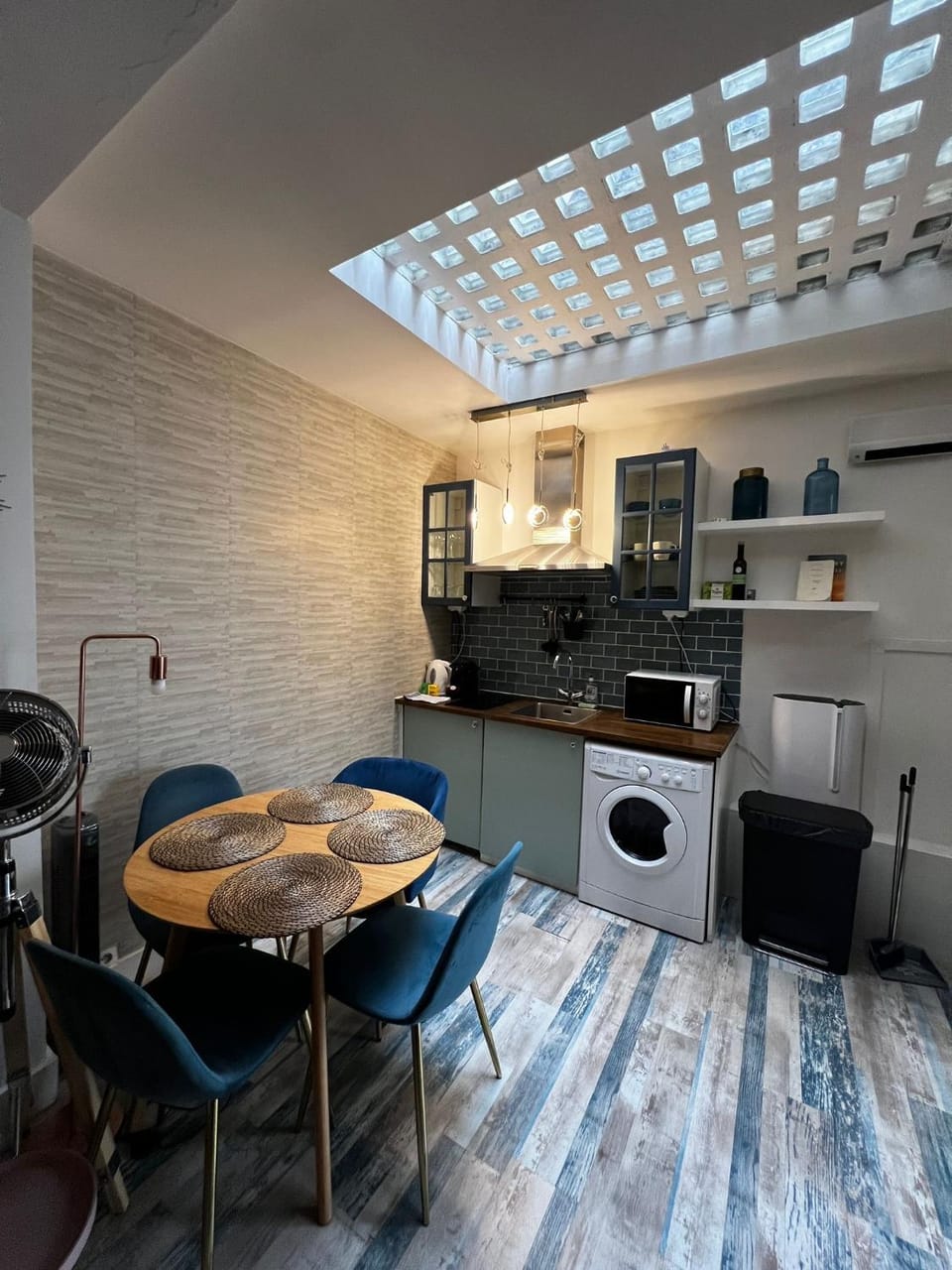 Joli 3 pièces proche Marais Apartment in Paris