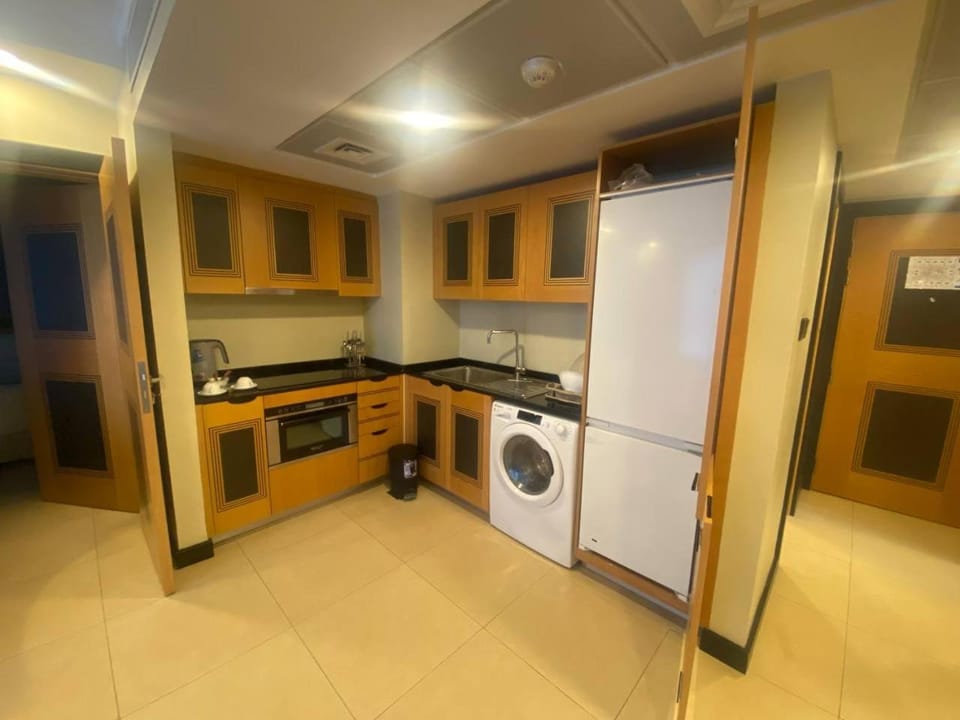 Kitchen or kitchenette, minibar, pet friendly, stove, washing machine