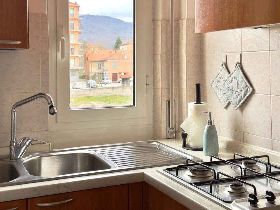 Natural landscape, Kitchen or kitchenette, stove
