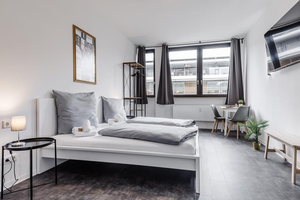Bed, Photo of the whole room, Bedroom