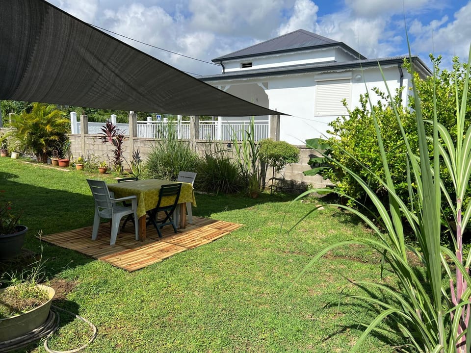 Patio, Garden, Dining area, Garden view