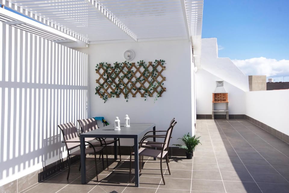 Day, Balcony/Terrace, Dining area