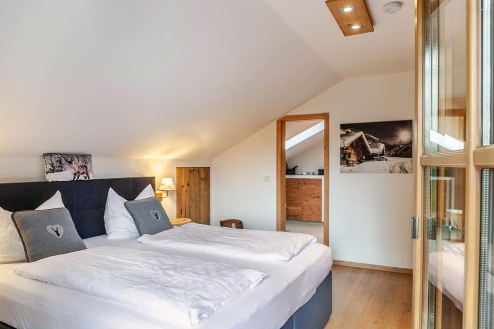 Property building, Living room, Bedroom