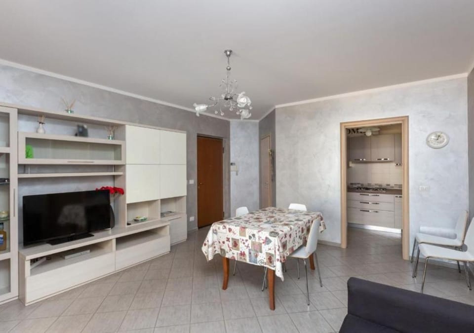 Living room, Seating area, kitchen