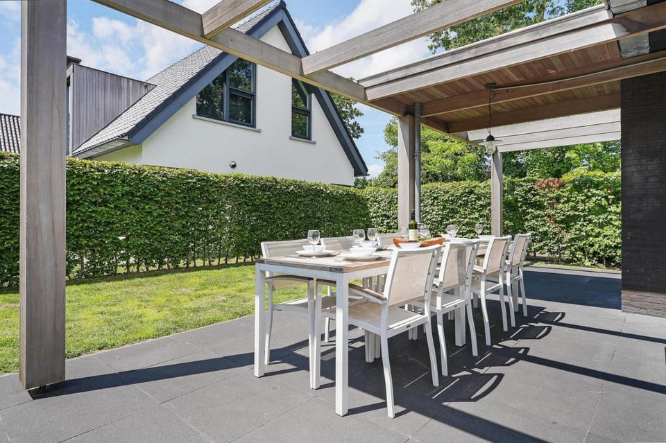 Patio, Garden, Dining area, Garden view