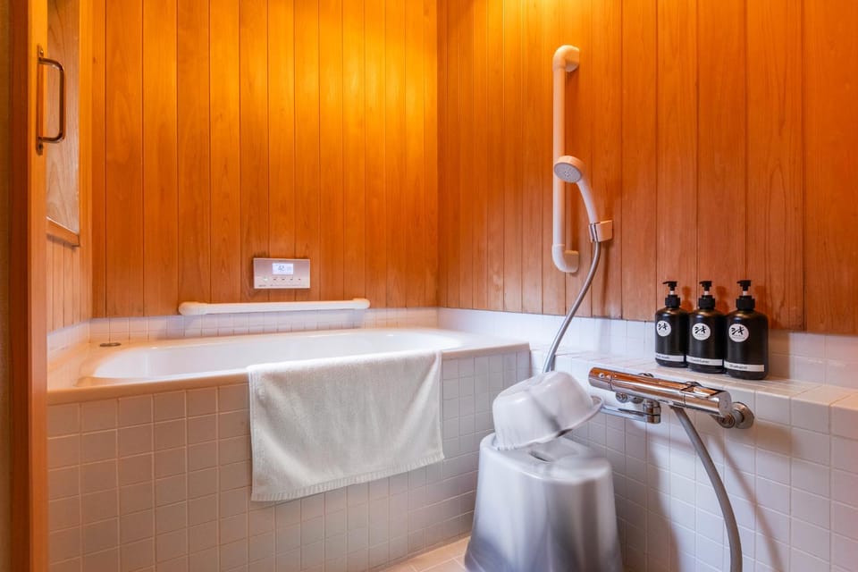 Bathroom, Bath