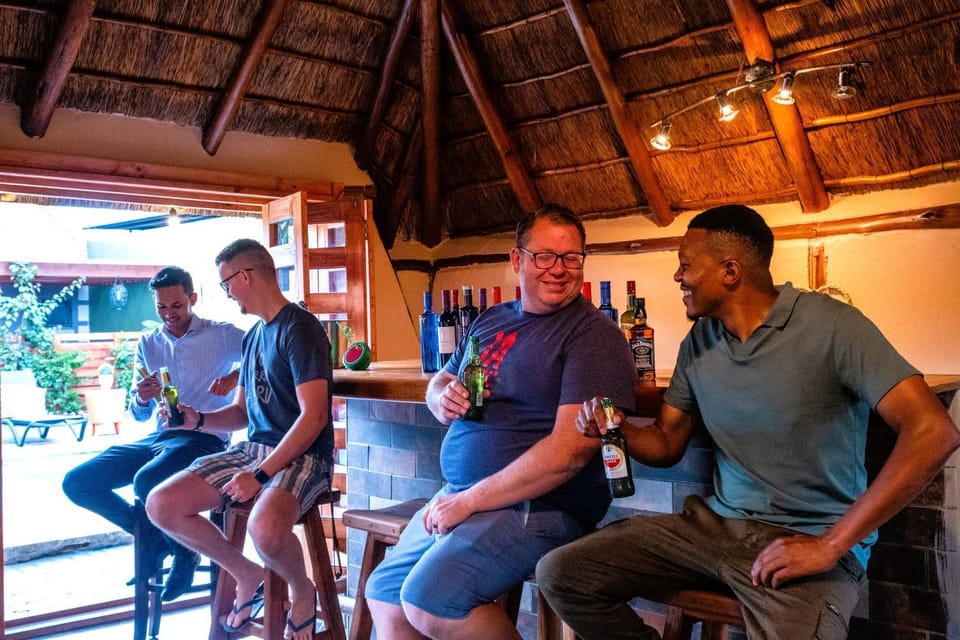 Lounge or bar, Lounge or bar, Food and drinks, Drinks