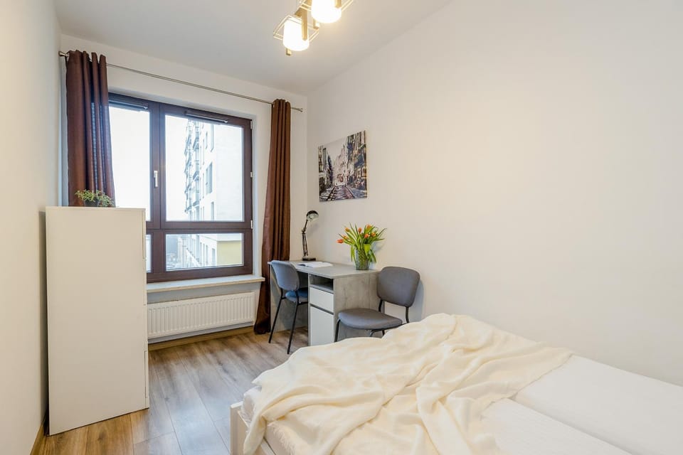 Seating area, Bedroom