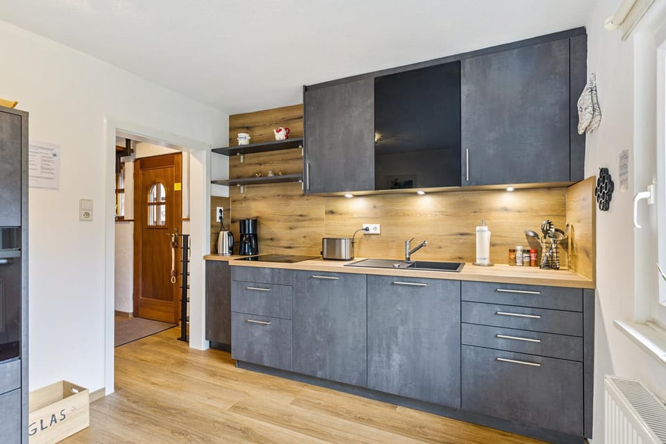 Kitchen or kitchenette, Living room