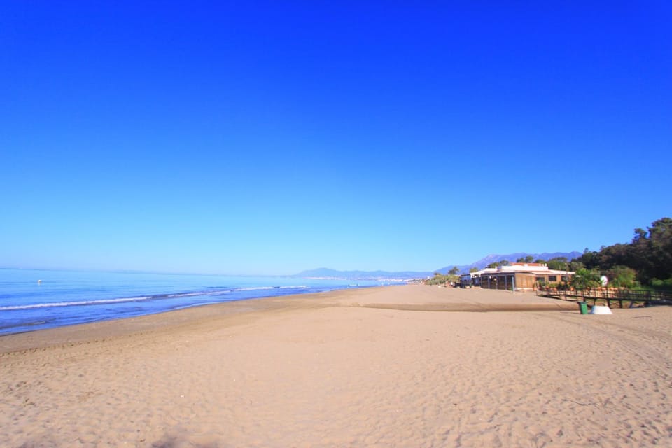 Beach, Hiking