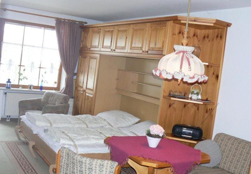 Bed, Living room