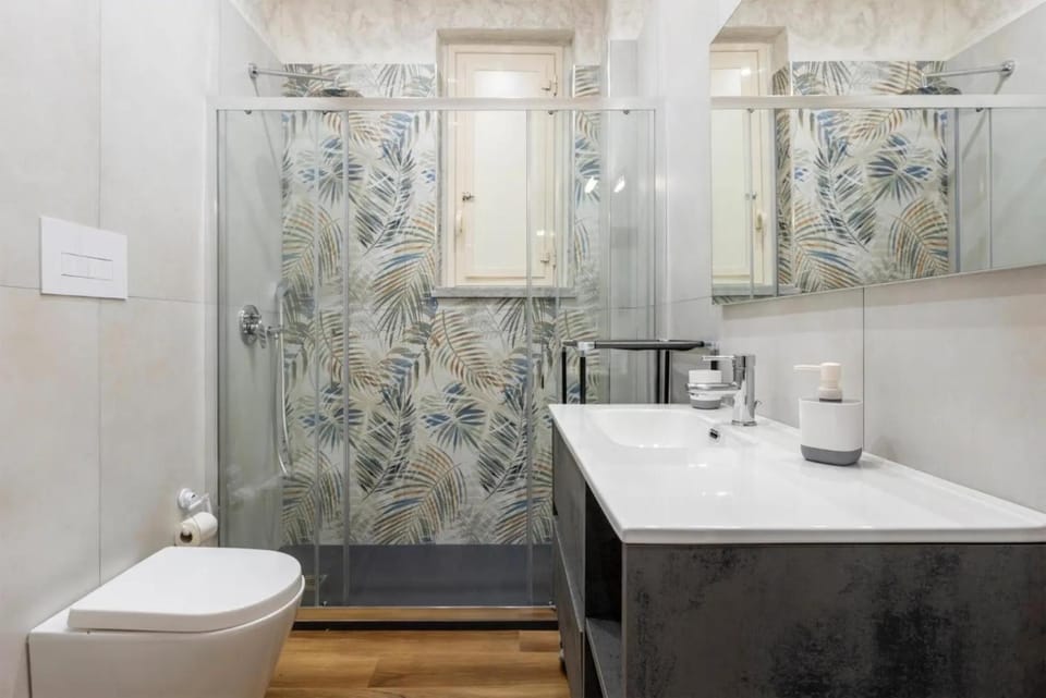 Bathroom, Living room