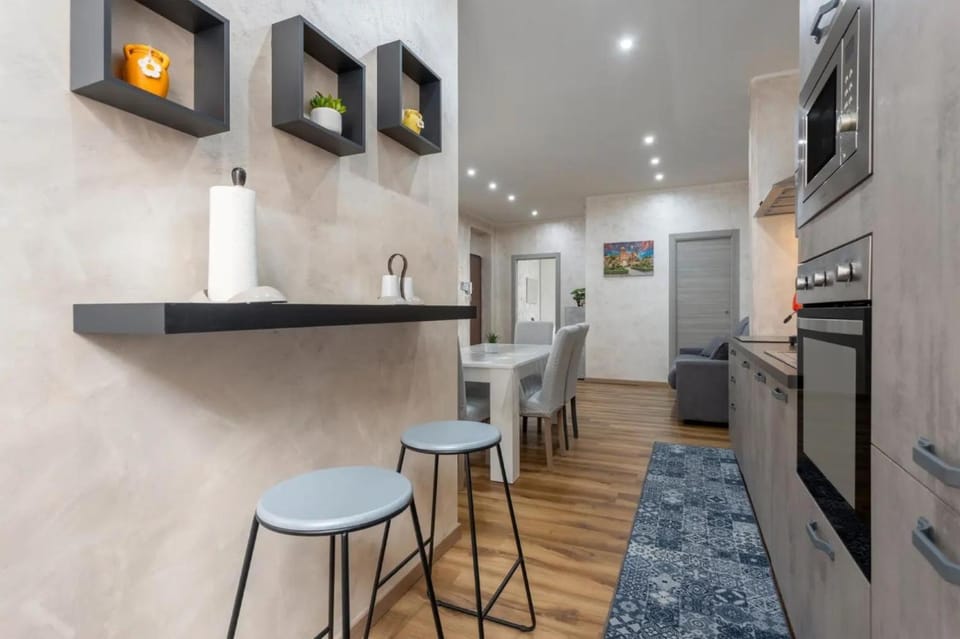 Kitchen or kitchenette, Living room
