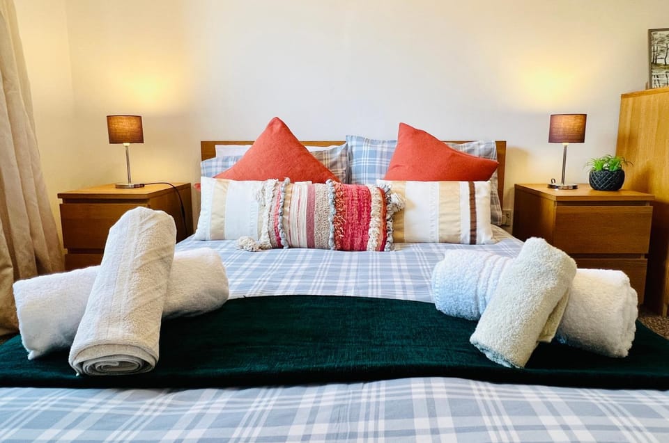 Bed, Bedroom, wardrobe