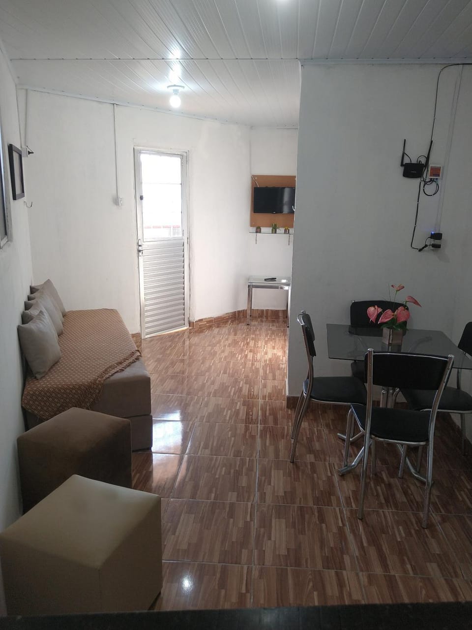 TV and multimedia, Living room, Dining area