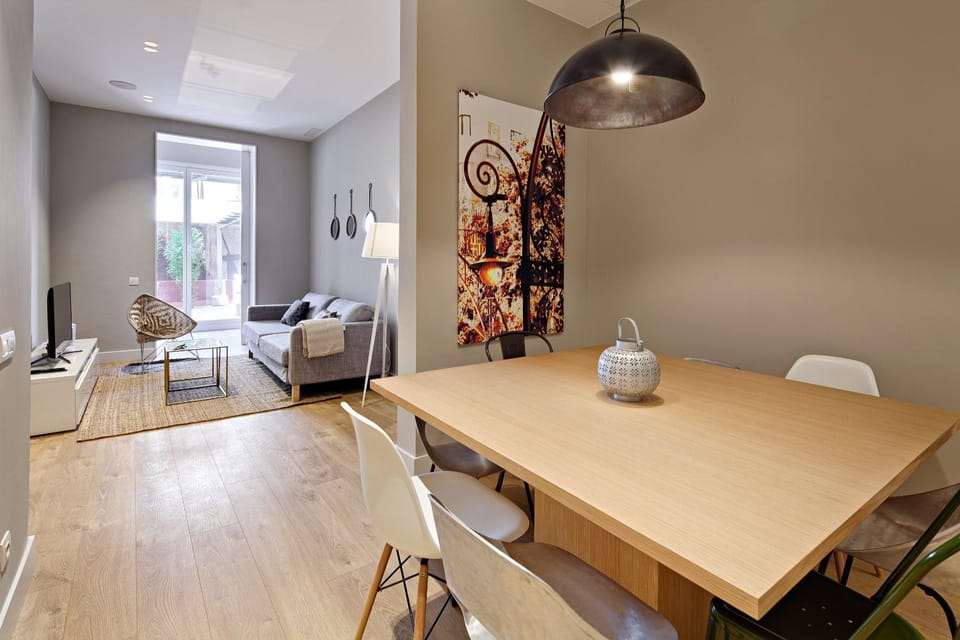 Living room, Dining area