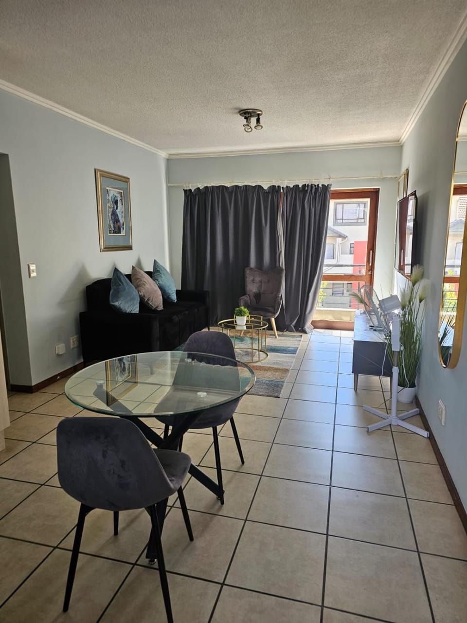 Exquisite Apartment In Fourways Apartment in Sandton