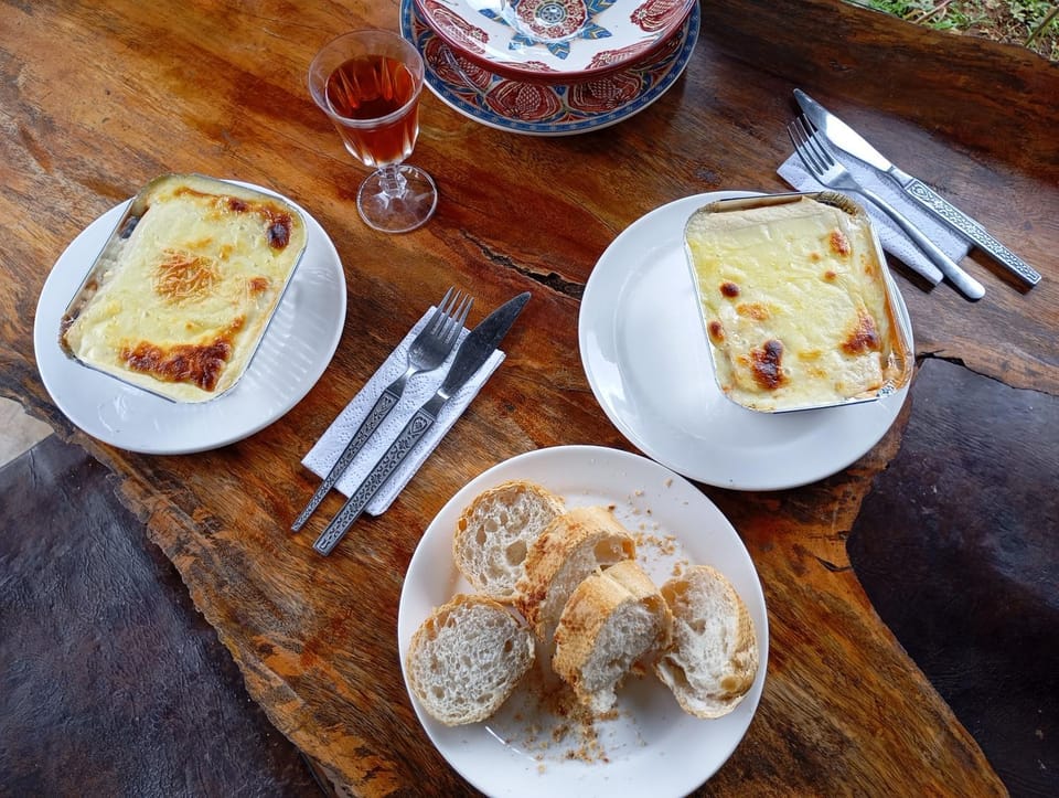 Hostal Restaurante Checha Dapa Bed and Breakfast in Valle del Cauca