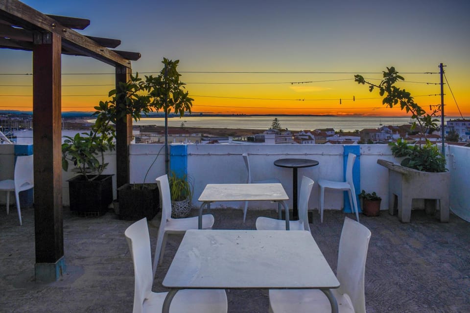 Balcony/Terrace, Seating area, Sea view, Sunrise