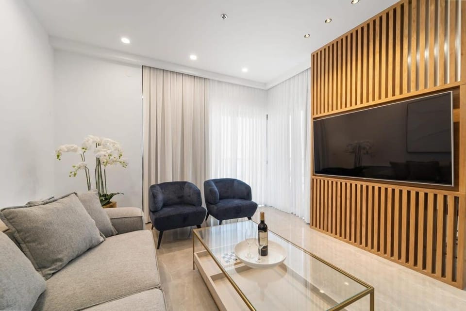 Savyon View 3BDR - ApartHotels In City Center House in Jerusalem
