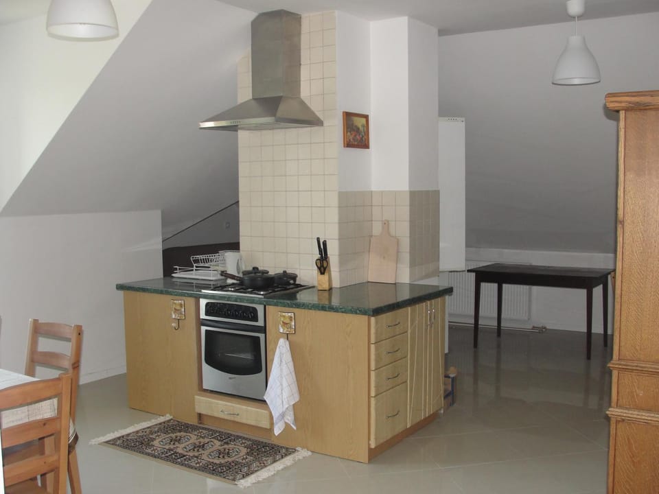 Kitchen or kitchenette, Food