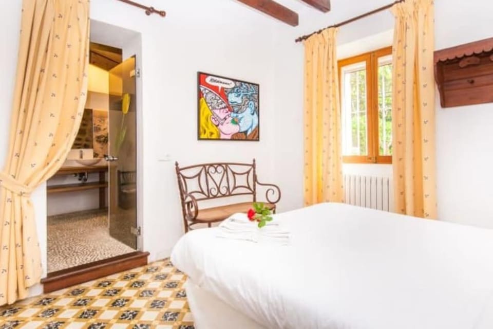 CAMP DE SON LLEMPAIES - SON TARONGER, finca for 12 House in Raiguer