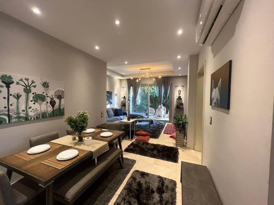 Luxury 1BR with Garden Apartment in New Cairo City