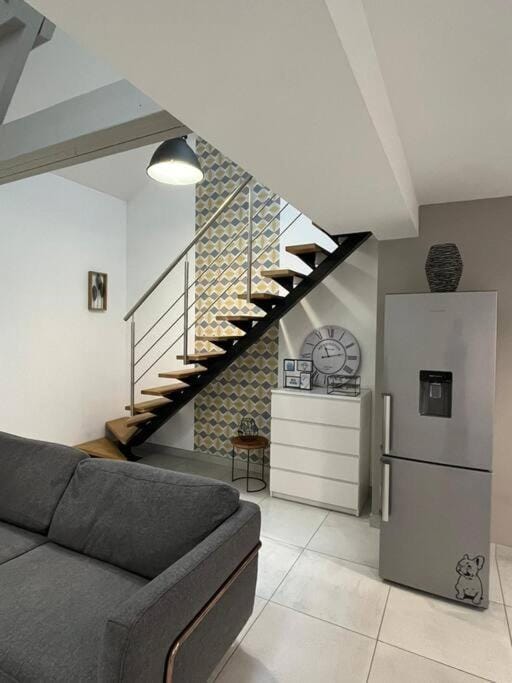 Kitchen or kitchenette, Living room, Seating area
