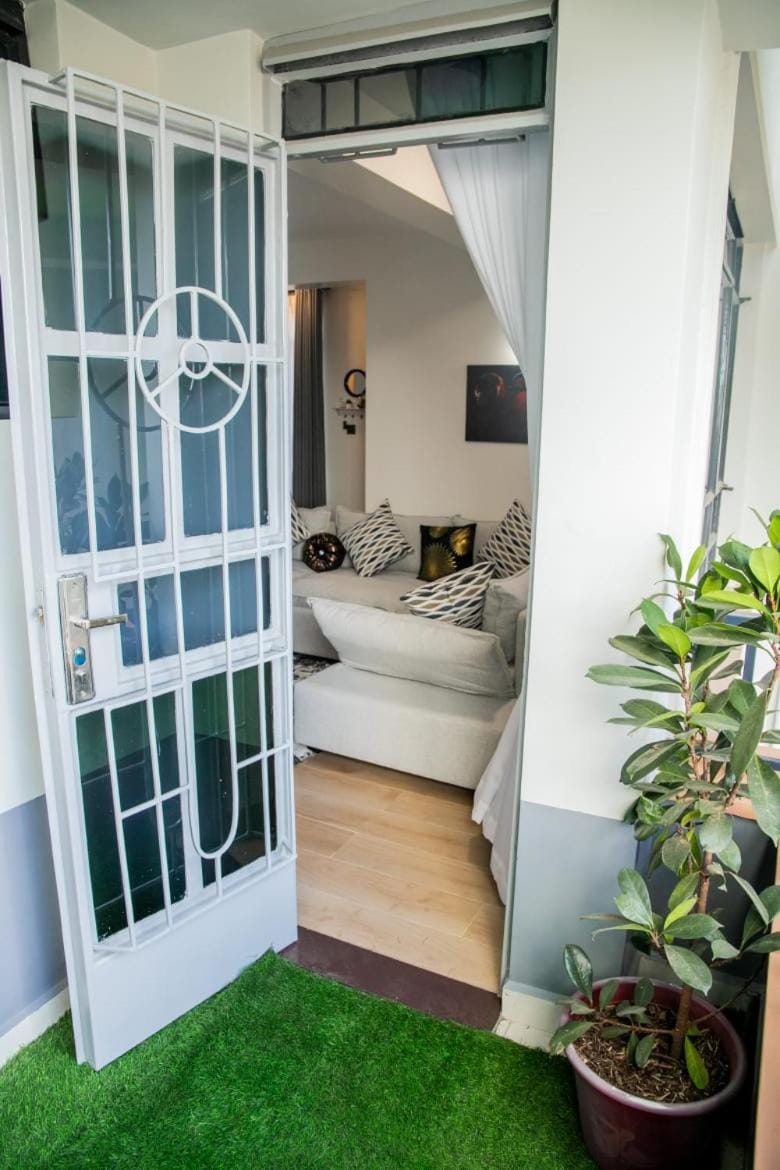 Elite Residence Near Villa Rosa Kempinski Westlands Apartment in Nairobi