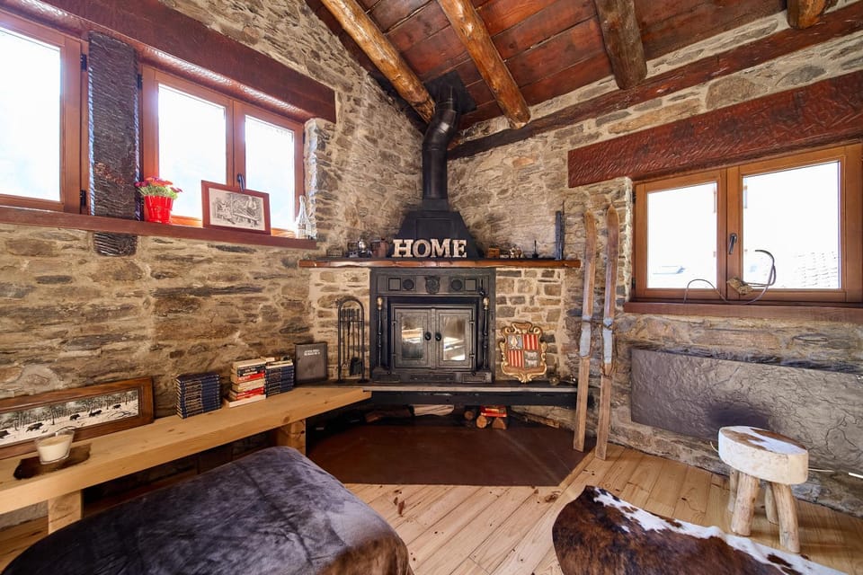 Living room, Seating area, flat iron