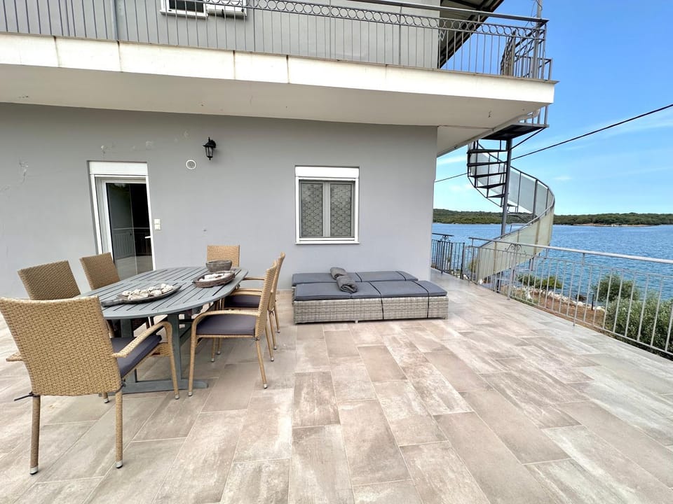 Patio, Day, Balcony/Terrace, Dining area, Sea view, sunbed
