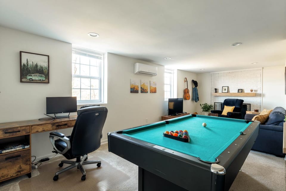 Private Nashville Haven - Minutes to Broadway, BNA Apartment in East Nashville