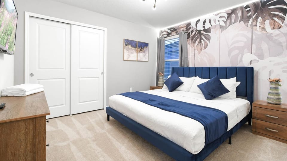 Bed, Bedroom