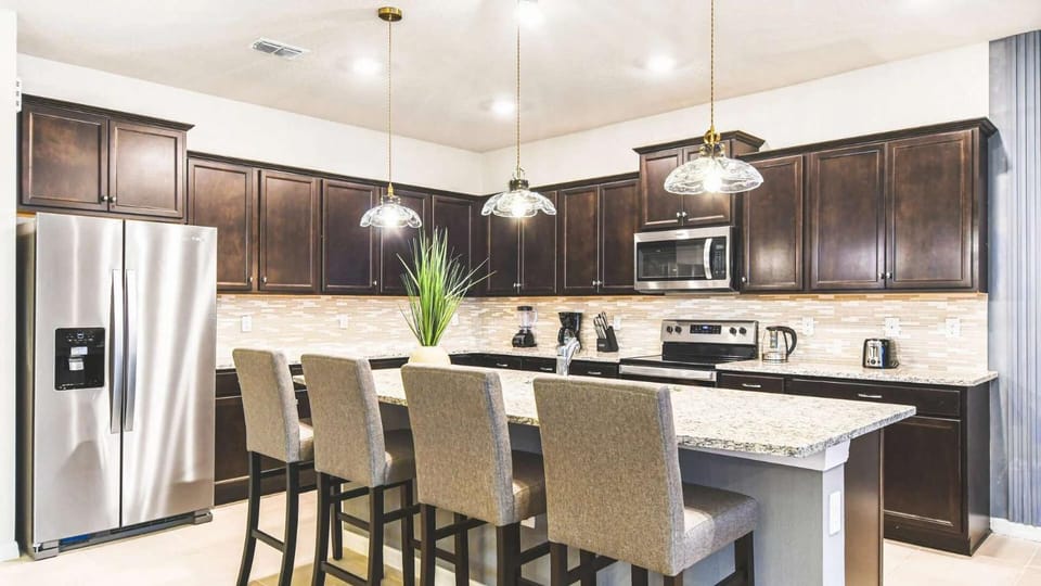 Kitchen or kitchenette, kitchen