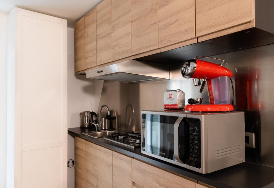 Coffee/tea facilities, Kitchen or kitchenette, Photo of the whole room, minibar, kitchen