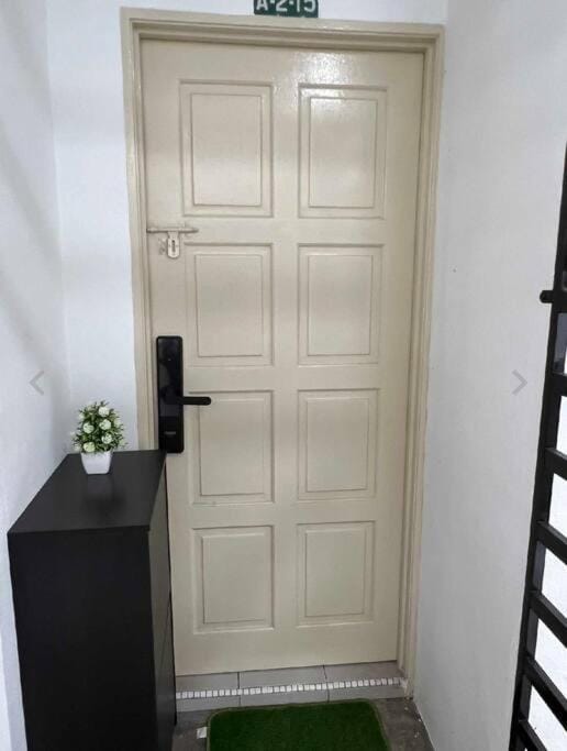 Pusing Kampung Affordable Homestay Apartment in Perak Tengah District