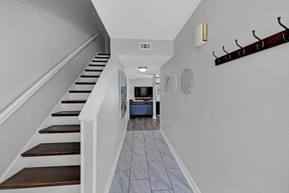 Southbay by the Gulf 11 a 4 Bedroom Townhome with Beach Access and 300ft of Private Beach House in Destin
