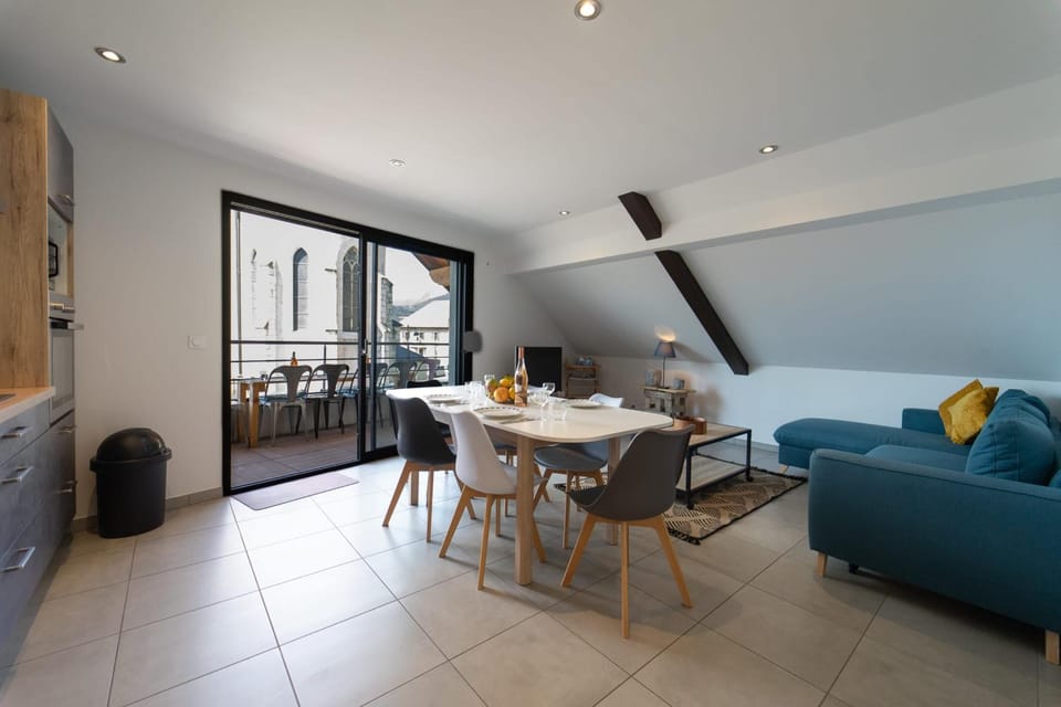 Le Roc du Cygne charmant appartement 4 personnes à deux pas du lac Apartment in Talloires