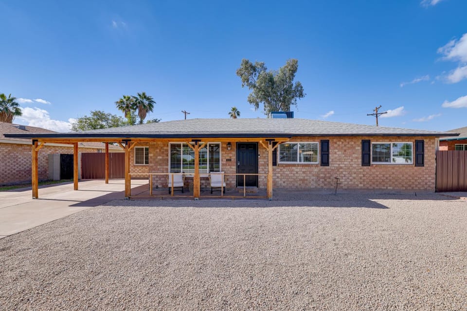 3 Mi to Old Town: Home w/ Game Room in Scottsdale! House in Scottsdale