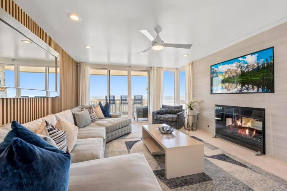 D22 - SeaLuxe House in Oceanside