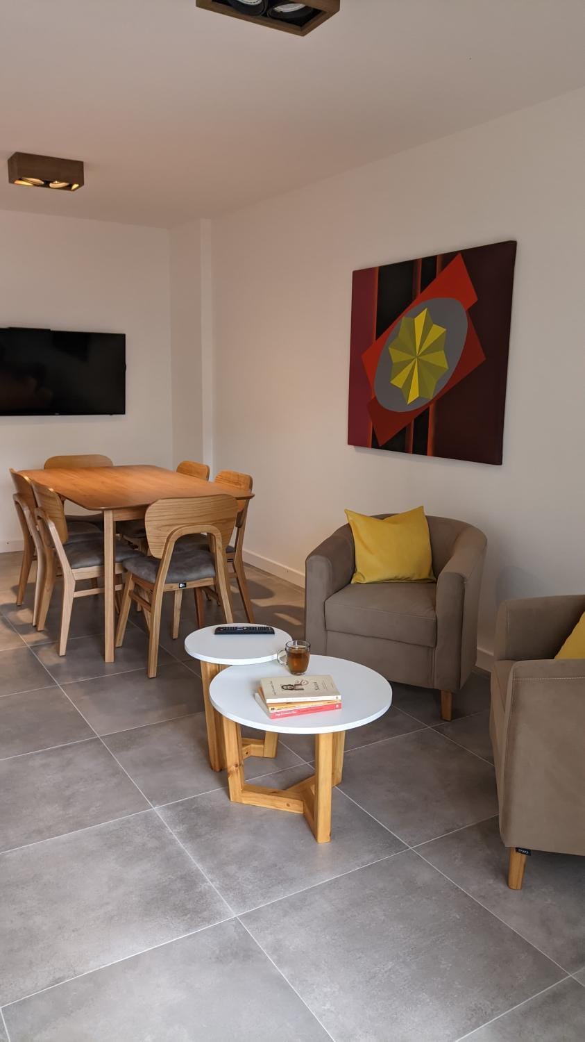 TV and multimedia, Living room, Seating area